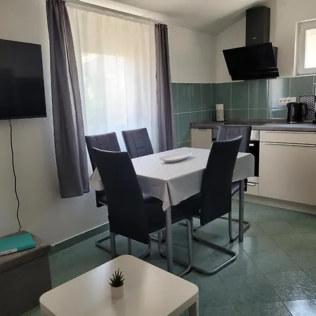 Apartment Lipa Mare