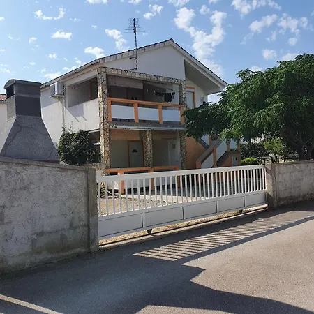 Apartment Lipa Mare *